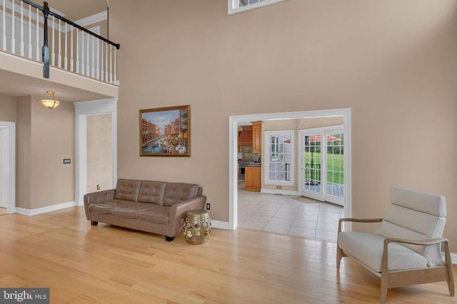 2 DAIRY FARM LANE, Lambertville, NJ 08530