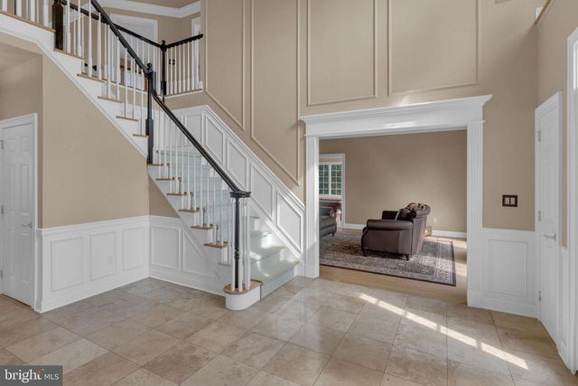 2 DAIRY FARM LANE, Lambertville, NJ 08530