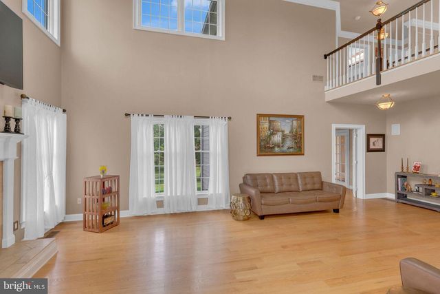 2 DAIRY FARM LANE, Lambertville, NJ 08530