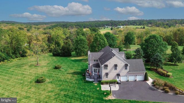 2 DAIRY FARM LANE, Lambertville, NJ 08530