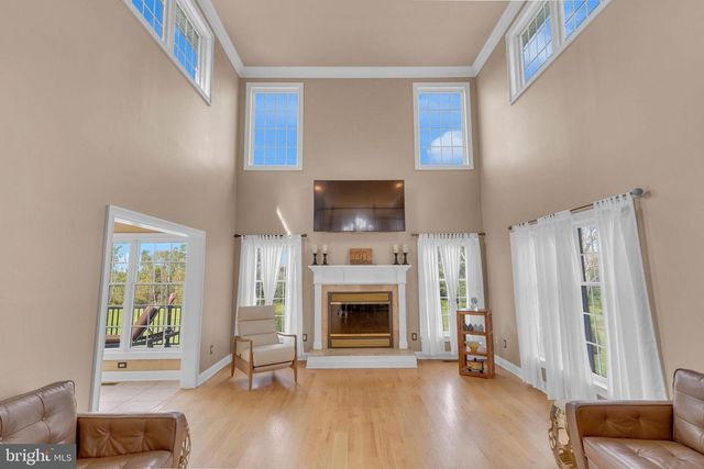 2 DAIRY FARM LANE, Lambertville, NJ 08530