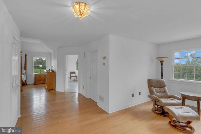 2 DAIRY FARM LANE, Lambertville, NJ 08530