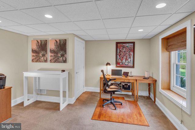 2 DAIRY FARM LANE, Lambertville, NJ 08530