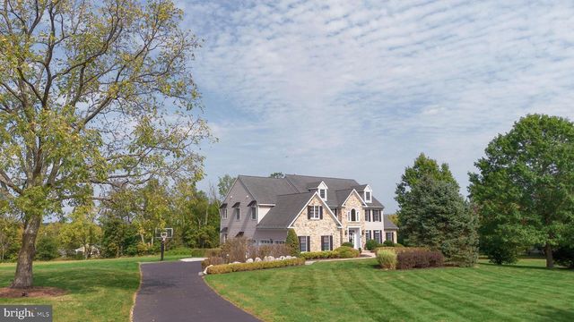 2 DAIRY FARM LANE, Lambertville, NJ 08530