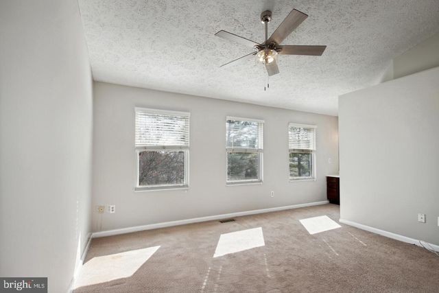 704 SUFFIELD DR, Gaithersburg, MD 20878