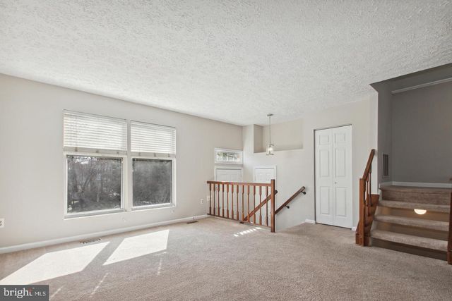 704 SUFFIELD DR, Gaithersburg, MD 20878