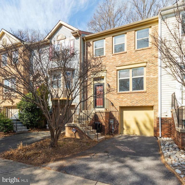 704 SUFFIELD DR, Gaithersburg, MD 20878