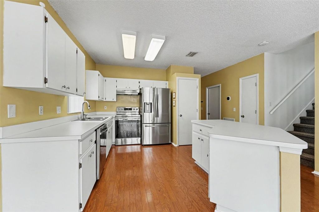 Image 12 of property listing at 16824 STANZA COURT, Tampa, FL 33624
