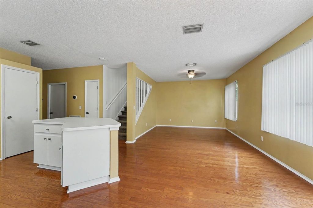 Image 15 of property listing at 16824 STANZA COURT, Tampa, FL 33624