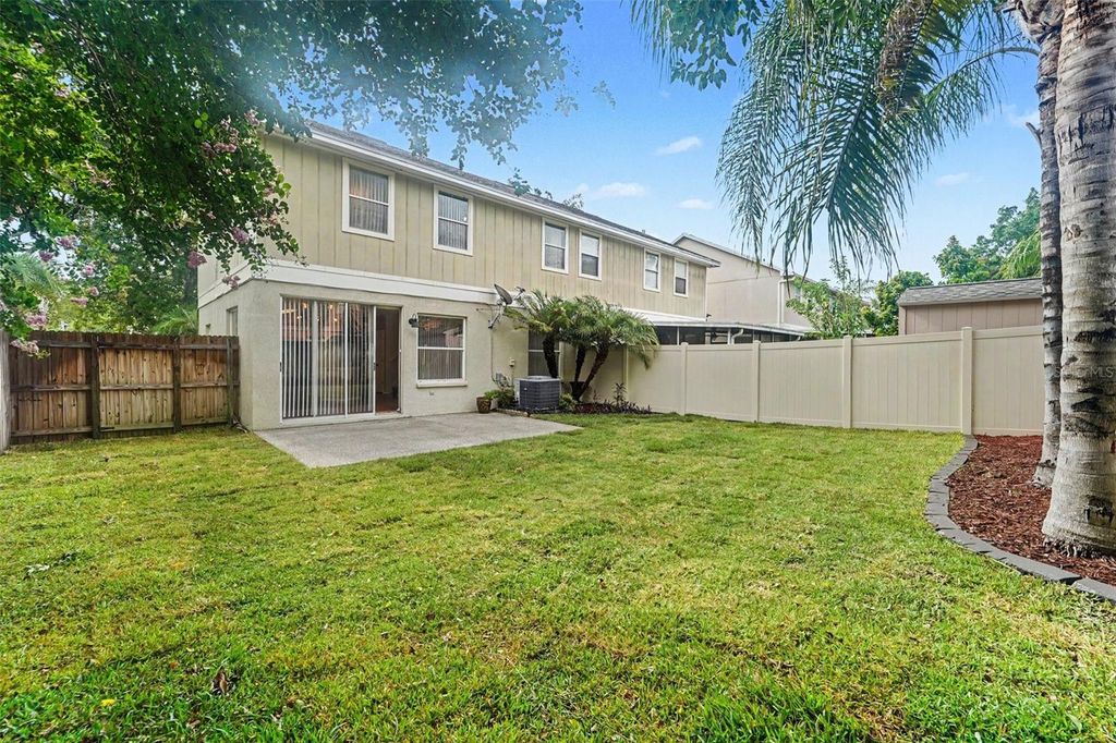 Image 27 of property listing at 16824 STANZA COURT, Tampa, FL 33624
