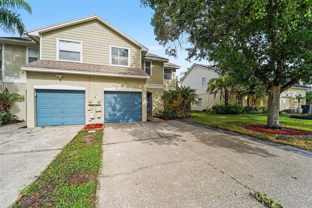 Image 4 of property listing at 16824 STANZA COURT, Tampa, FL 33624