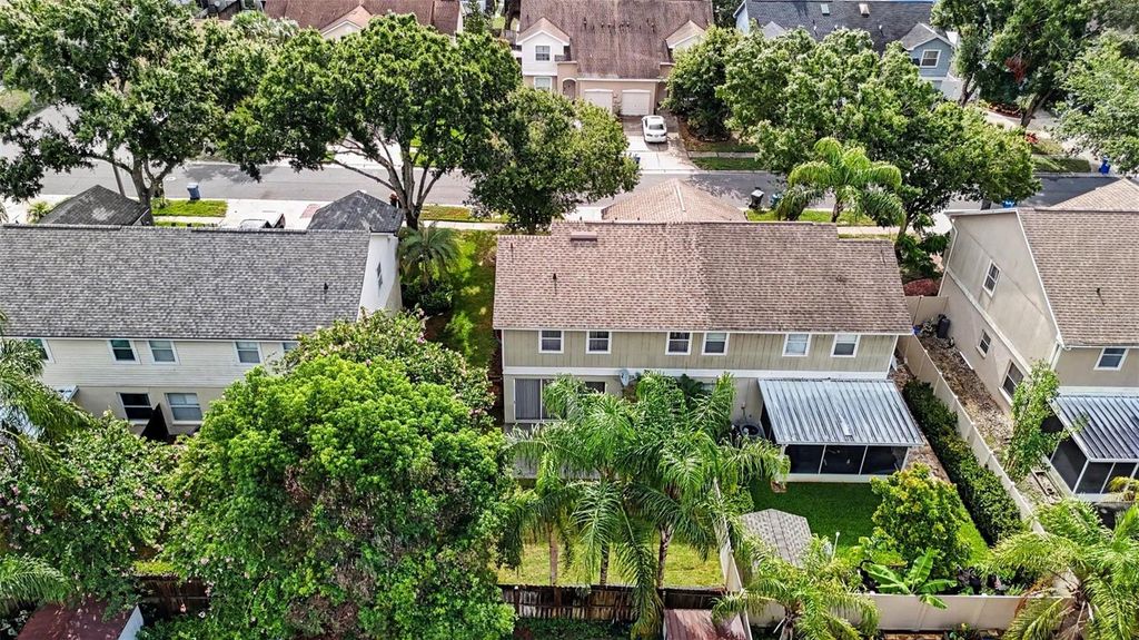 Image 35 of property listing at 16824 STANZA COURT, Tampa, FL 33624