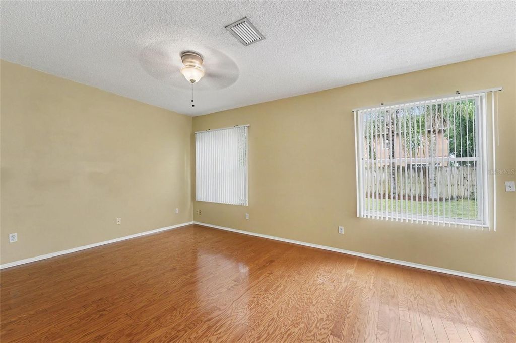 Image 7 of property listing at 16824 STANZA COURT, Tampa, FL 33624