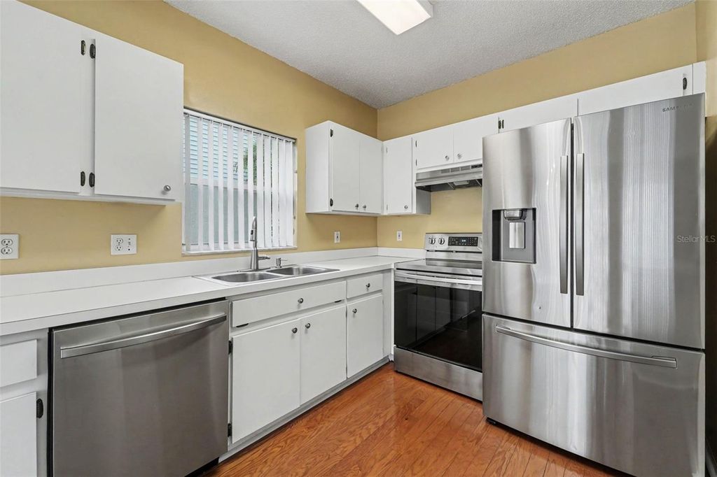 Image 8 of property listing at 16824 STANZA COURT, Tampa, FL 33624