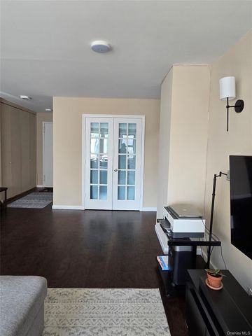 125-10 Queens Boulevard 515, Kew Gardens, NY 11415