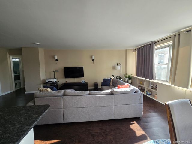 125-10 Queens Boulevard 515, Kew Gardens, NY 11415