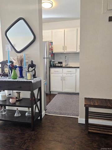 125-10 Queens Boulevard 515, Kew Gardens, NY 11415