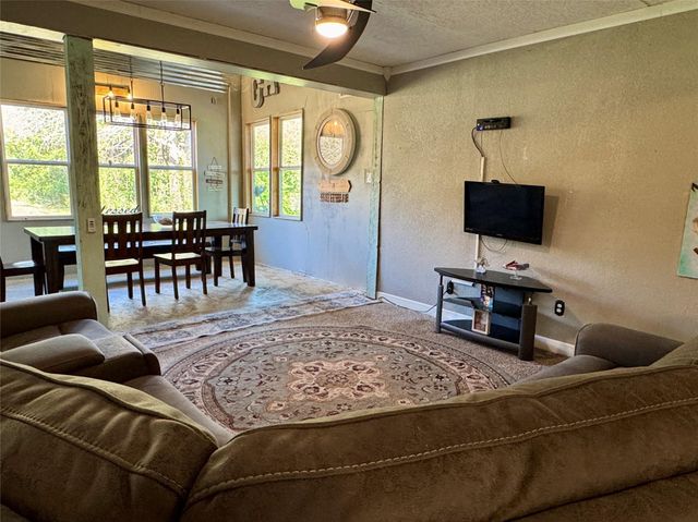 307 Deerwood Drive, Trinity, TX 75862