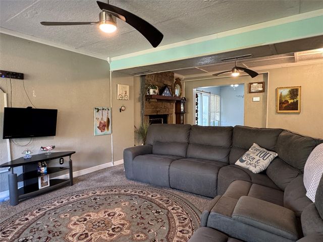 307 Deerwood Drive, Trinity, TX 75862