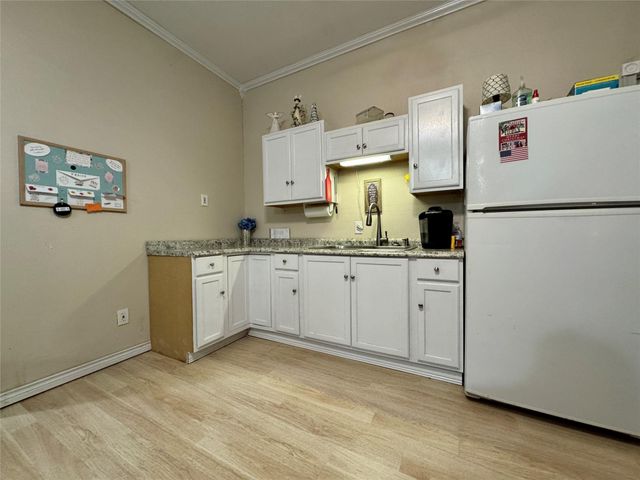 307 Deerwood Drive, Trinity, TX 75862