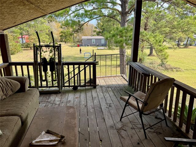 307 Deerwood Drive, Trinity, TX 75862