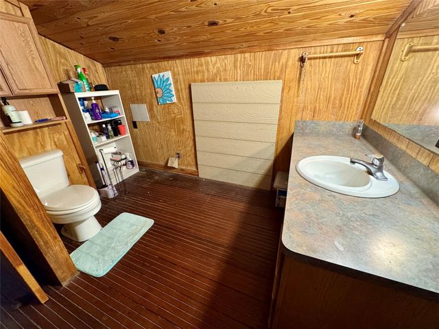 307 Deerwood Drive, Trinity, TX 75862