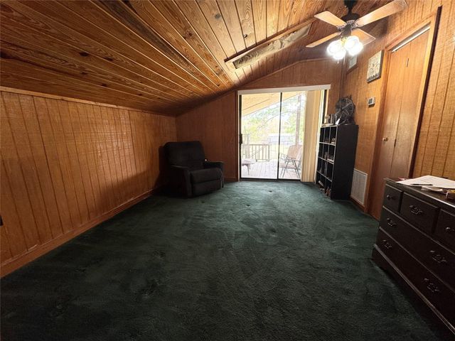 307 Deerwood Drive, Trinity, TX 75862