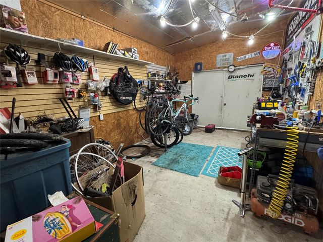 307 Deerwood Drive, Trinity, TX 75862