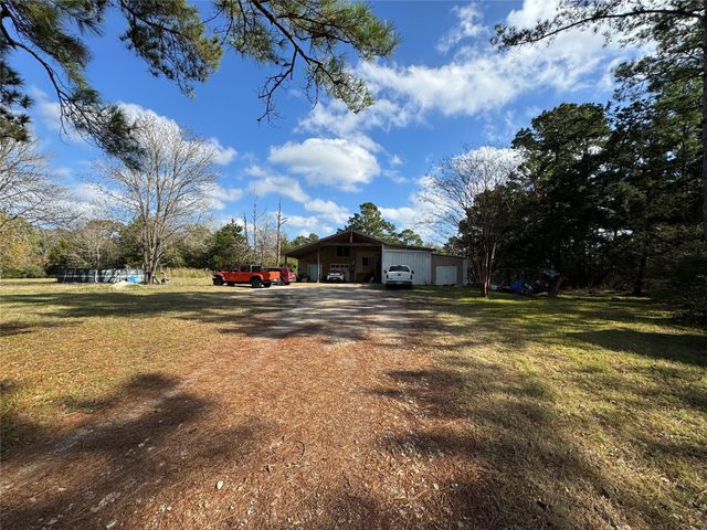 307 Deerwood Drive, Trinity, TX 75862