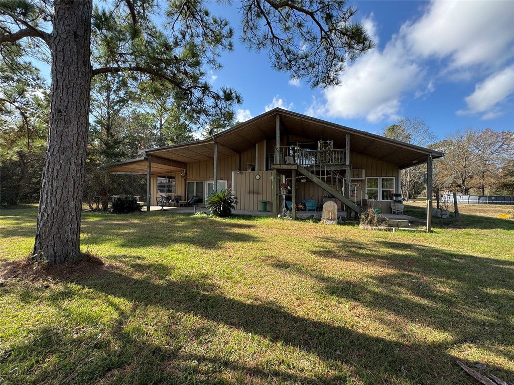 307 Deerwood Drive, Trinity, TX 75862