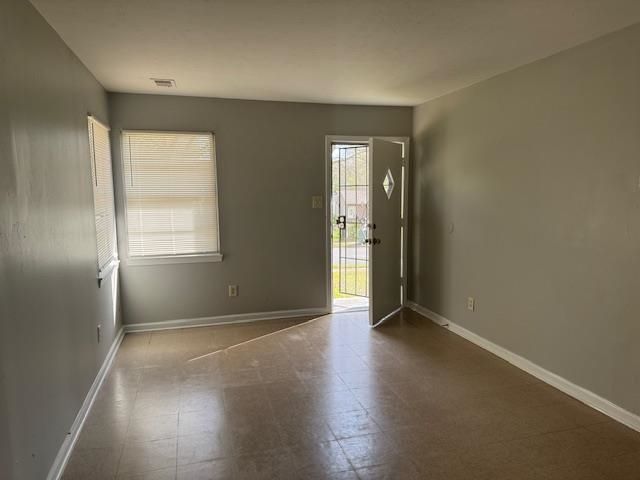 2551 DAKAR AVE, Memphis, TN 38127