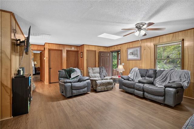 120 Coneross Knob Drive, Seneca, SC 29678