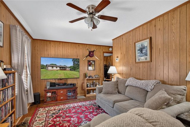 120 Coneross Knob Drive, Seneca, SC 29678