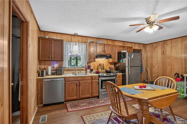 120 Coneross Knob Drive, Seneca, SC 29678