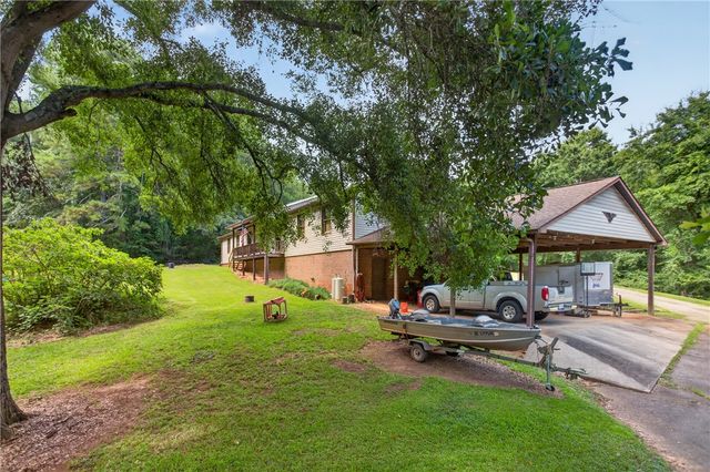 120 Coneross Knob Drive, Seneca, SC 29678