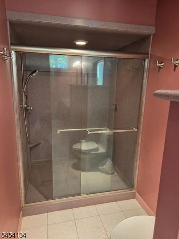 3 Alexandria Dr, Alexandria Twp., NJ 08867