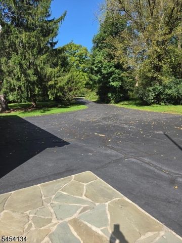 3 Alexandria Dr, Alexandria Twp., NJ 08867