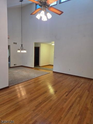 3 Alexandria Dr, Alexandria Twp., NJ 08867