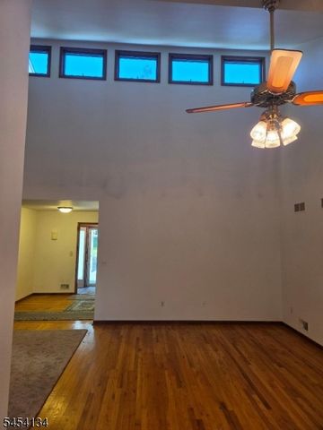 3 Alexandria Dr, Alexandria Twp., NJ 08867