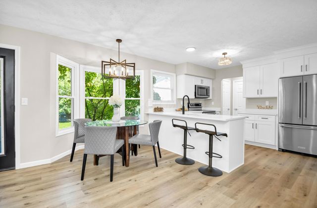 3320 Lindstrom Drive, Columbus, OH 43228