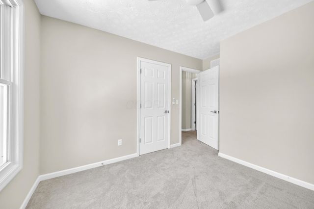 3320 Lindstrom Drive, Columbus, OH 43228