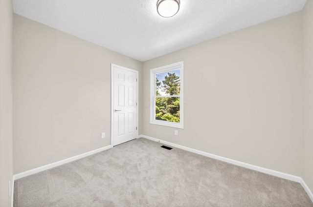 3320 Lindstrom Drive, Columbus, OH 43228