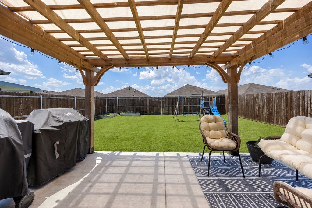 5924 Ripple Rush Drive, Princeton, TX 75407