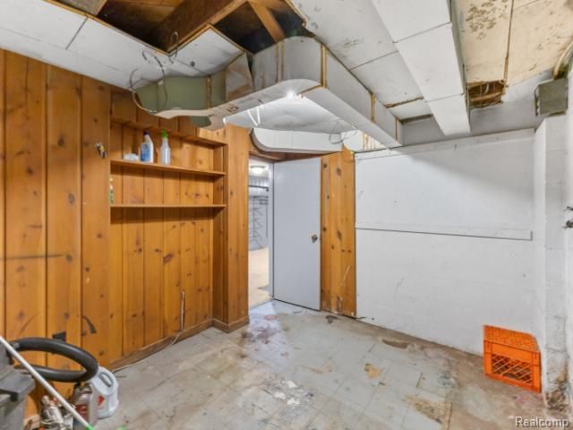 601 Jessop Avenue, Lansing, MI 48910