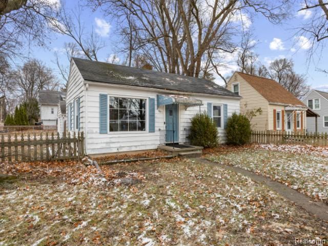 601 Jessop Avenue, Lansing, MI 48910