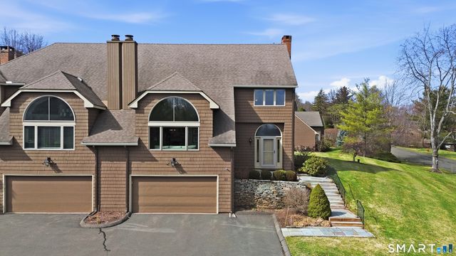 11 Saddle Ridge 11, Bloomfield, CT 06002