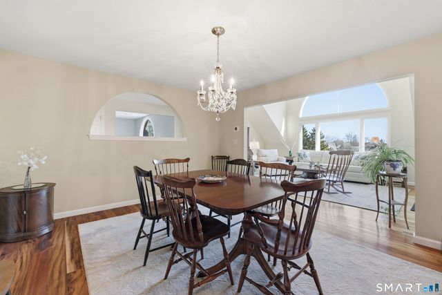 11 Saddle Ridge 11, Bloomfield, CT 06002