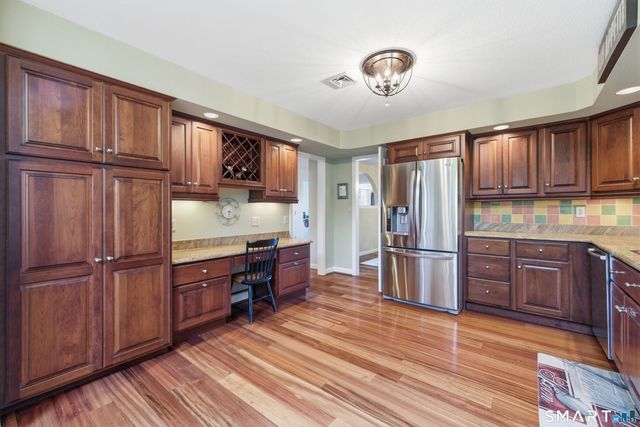 11 Saddle Ridge 11, Bloomfield, CT 06002