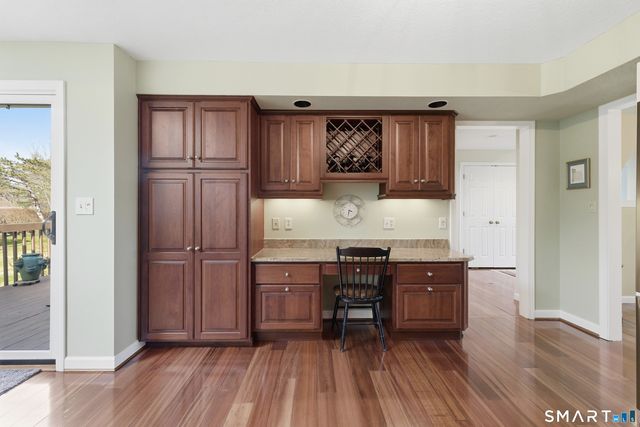 11 Saddle Ridge 11, Bloomfield, CT 06002