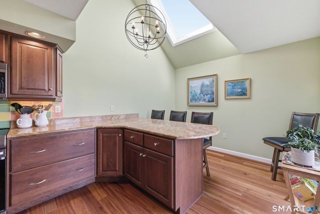 11 Saddle Ridge 11, Bloomfield, CT 06002